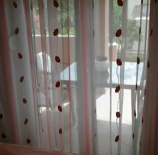 Ana Apartamento *