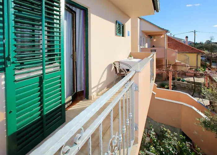 Ana * Бибинье