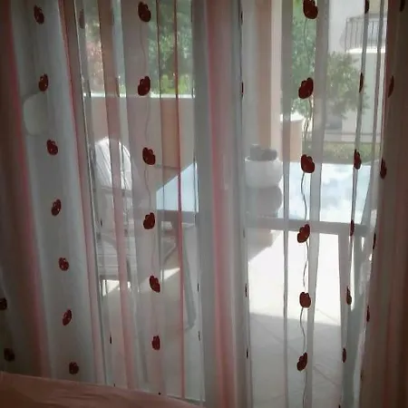 Ana Apartment *