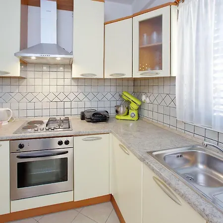Ana Apartment