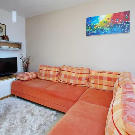 Apartment Ana *